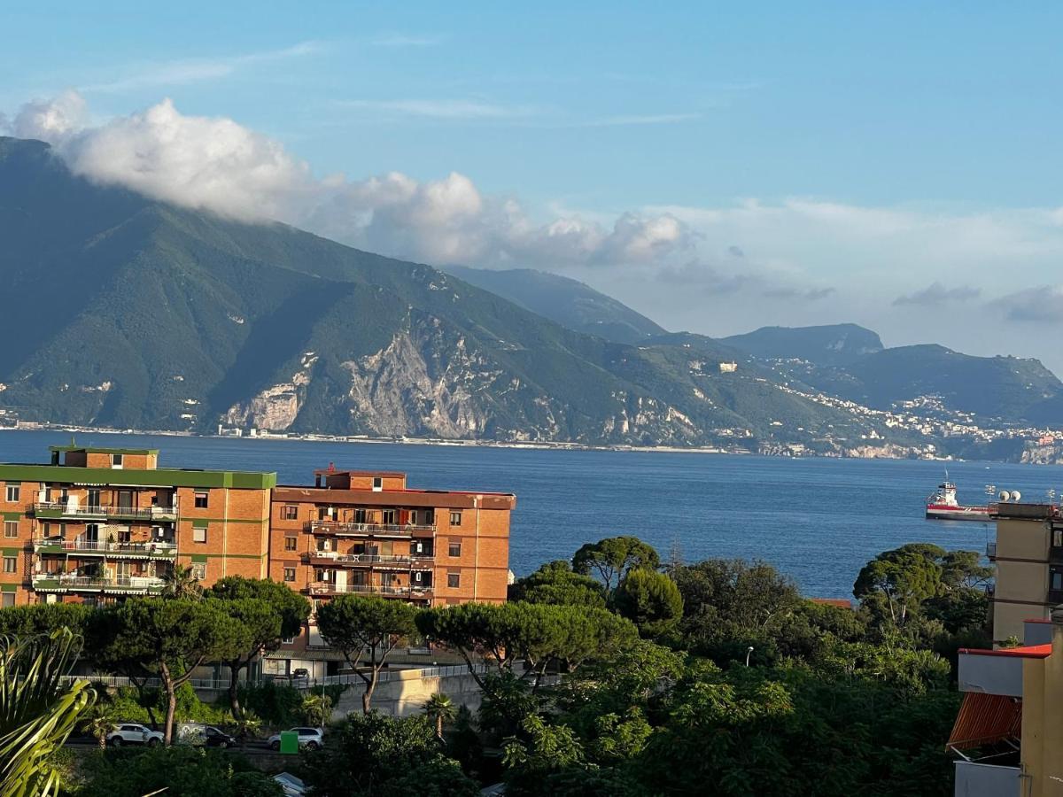 Sogno Di Mezza Estate Lägenhet Torre Annunziata Exteriör bild