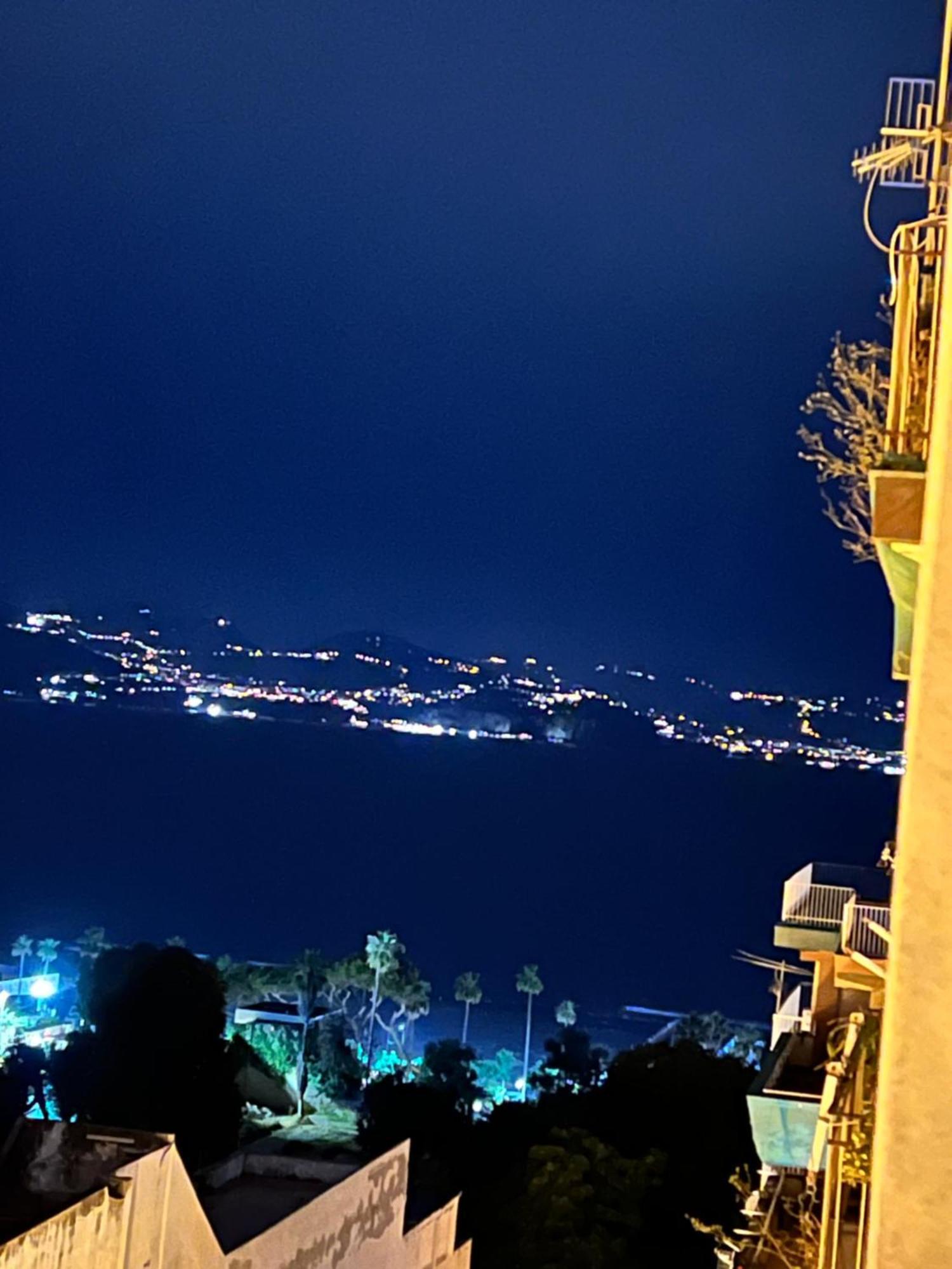 Sogno Di Mezza Estate Lägenhet Torre Annunziata Exteriör bild